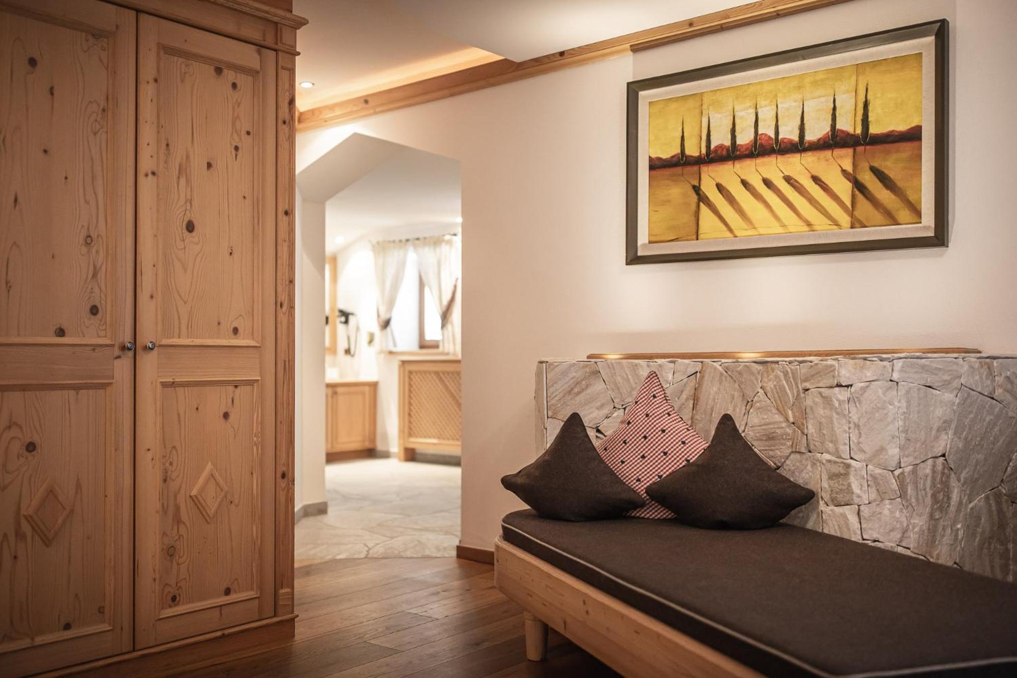Hotel Alpenblick 4*